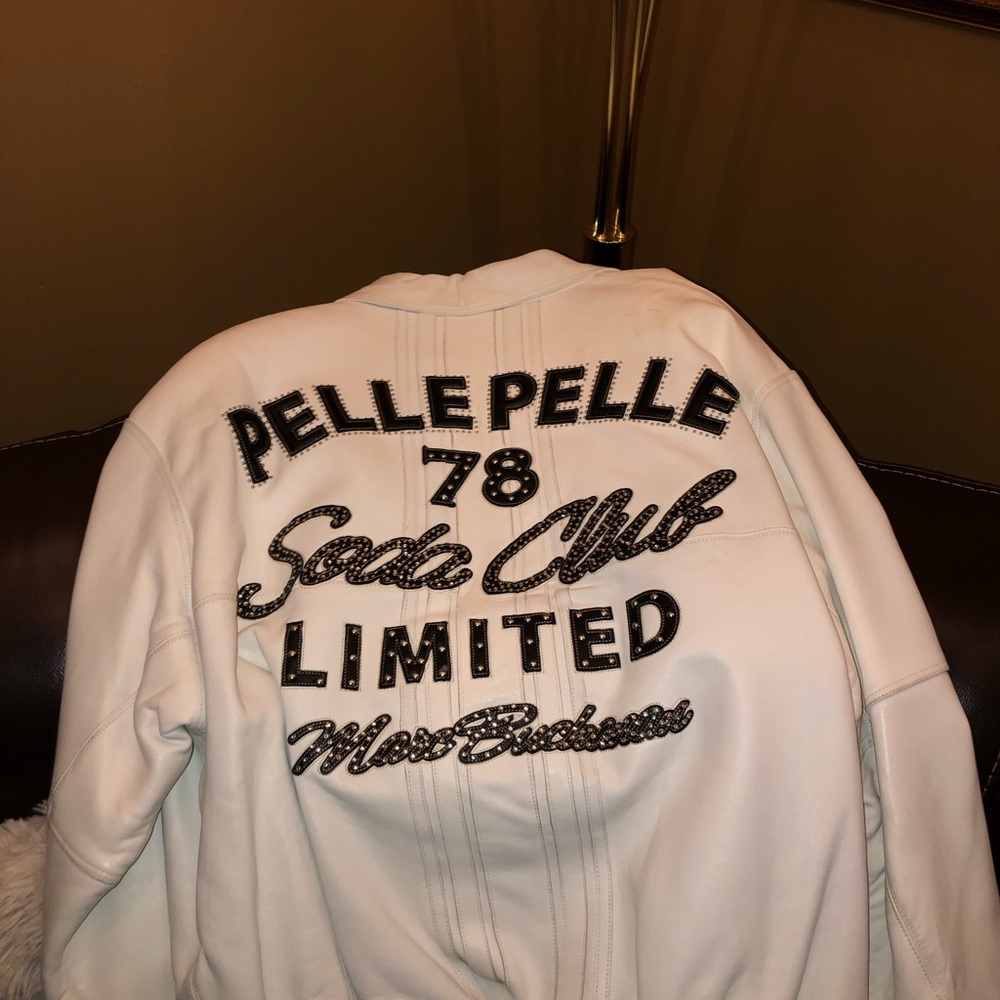 White leather Pelle Pelle 🔥 -Size 56 $500 or b/o